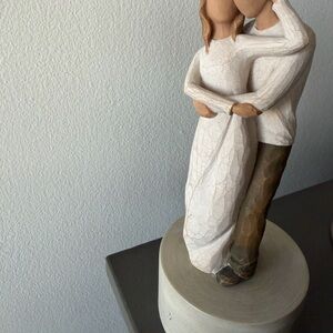 Willow Tree Embrace Couple Figurine - Neutral White & Brown